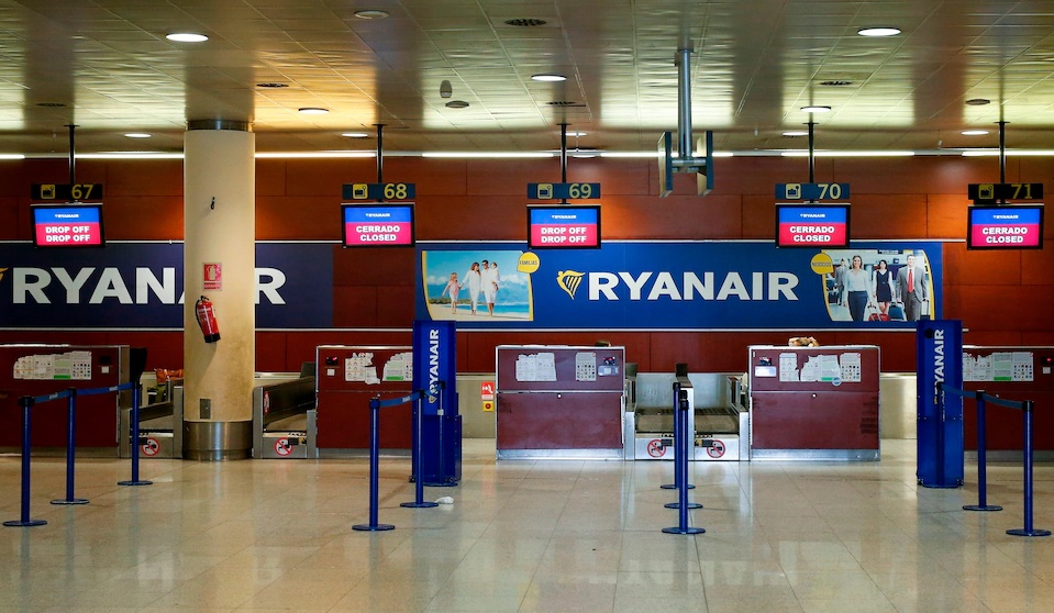 Ryanair check-in kontuarlarını kaldırıyor