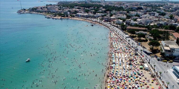 Antalya; Nevruz, Ramazan Bayramı, Paskalya ve Rusların Zafer Bayramı ile arka arkaya dört bayram yaşayacak.